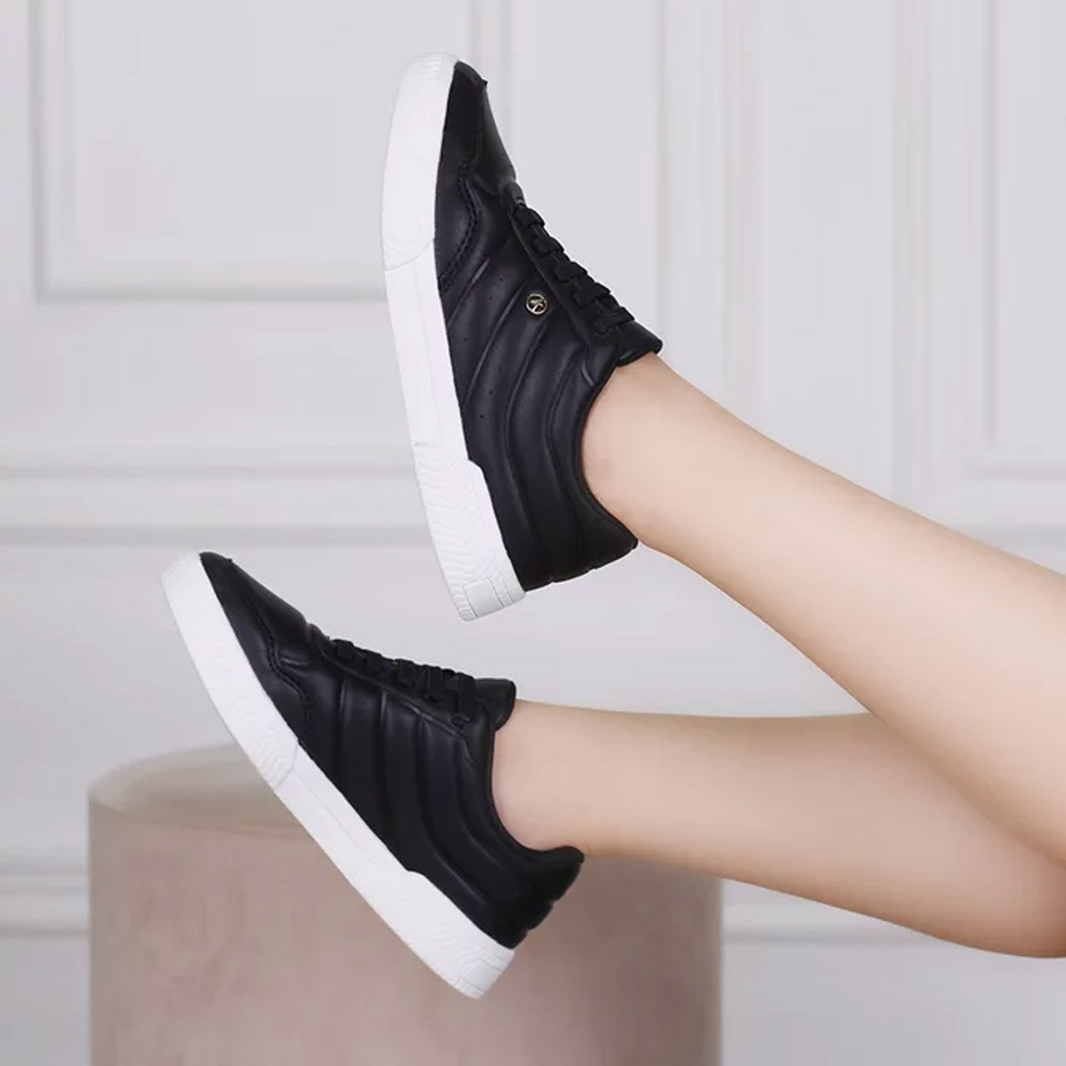 Tênis Casual Feminino Básico Calce Fácil Kolosh Preto 2