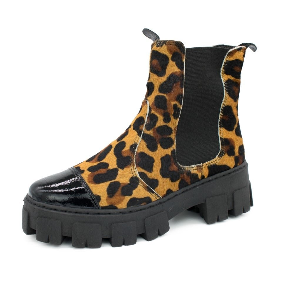 Bota Chelsea Tratorada Feminina Couro Animal Print Onça Plataforma Confortavel Dia a Dia Marrom 1