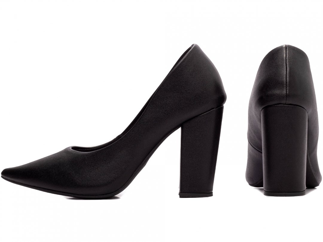 Scarpin Tradicional Salto 9cm - Elegancia e Glamour em Preto Preto 2