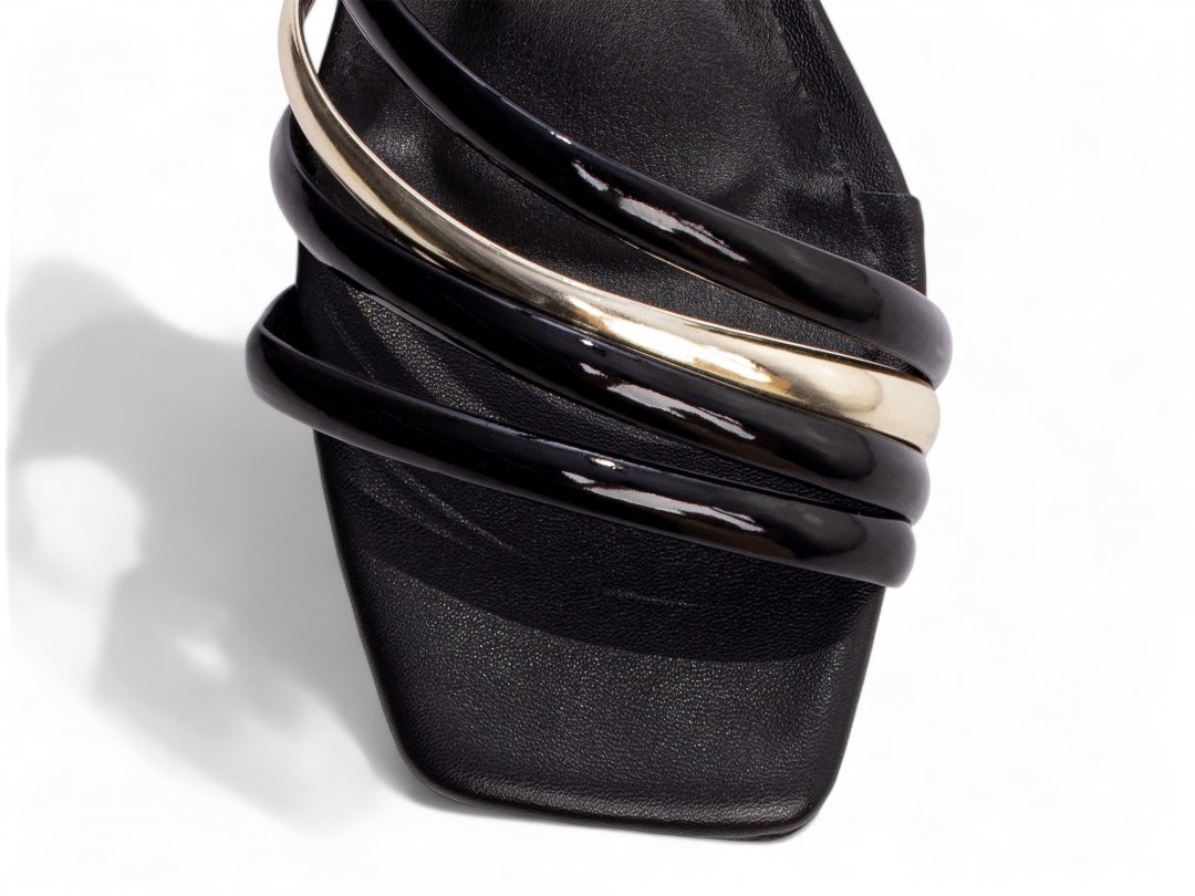 Sandalia Preta Confortavel - Salto 5,5 cm - Antiderrapante Preto 6