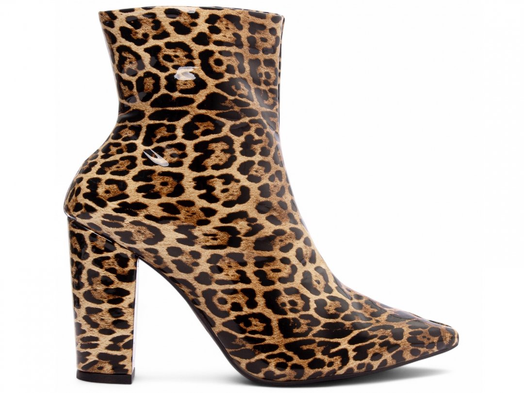 Bota Cano Curto Onca Estilo Marcante com Salto de cm Onça