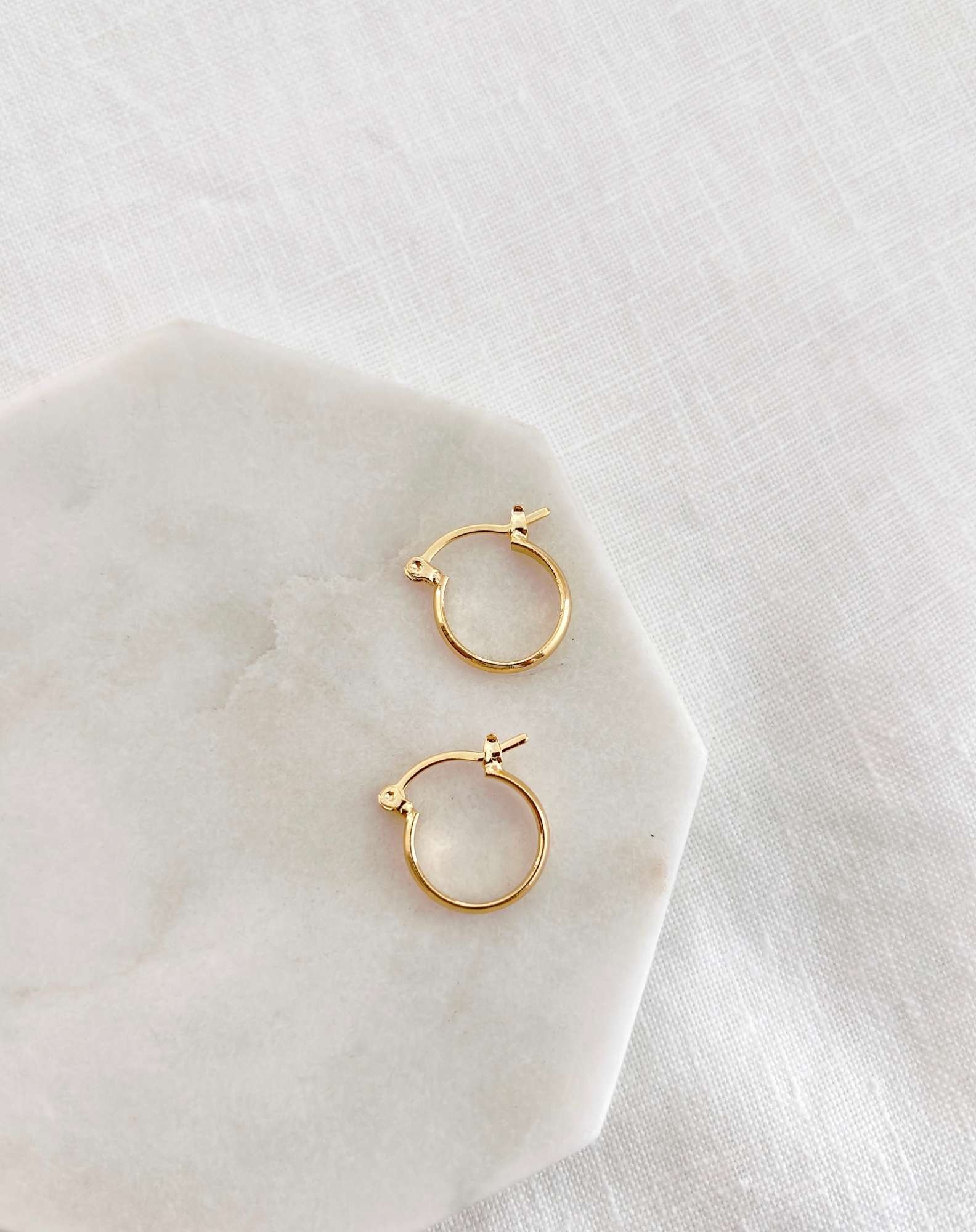 Argola Redonda Basic Banho Ouro Dourado 3