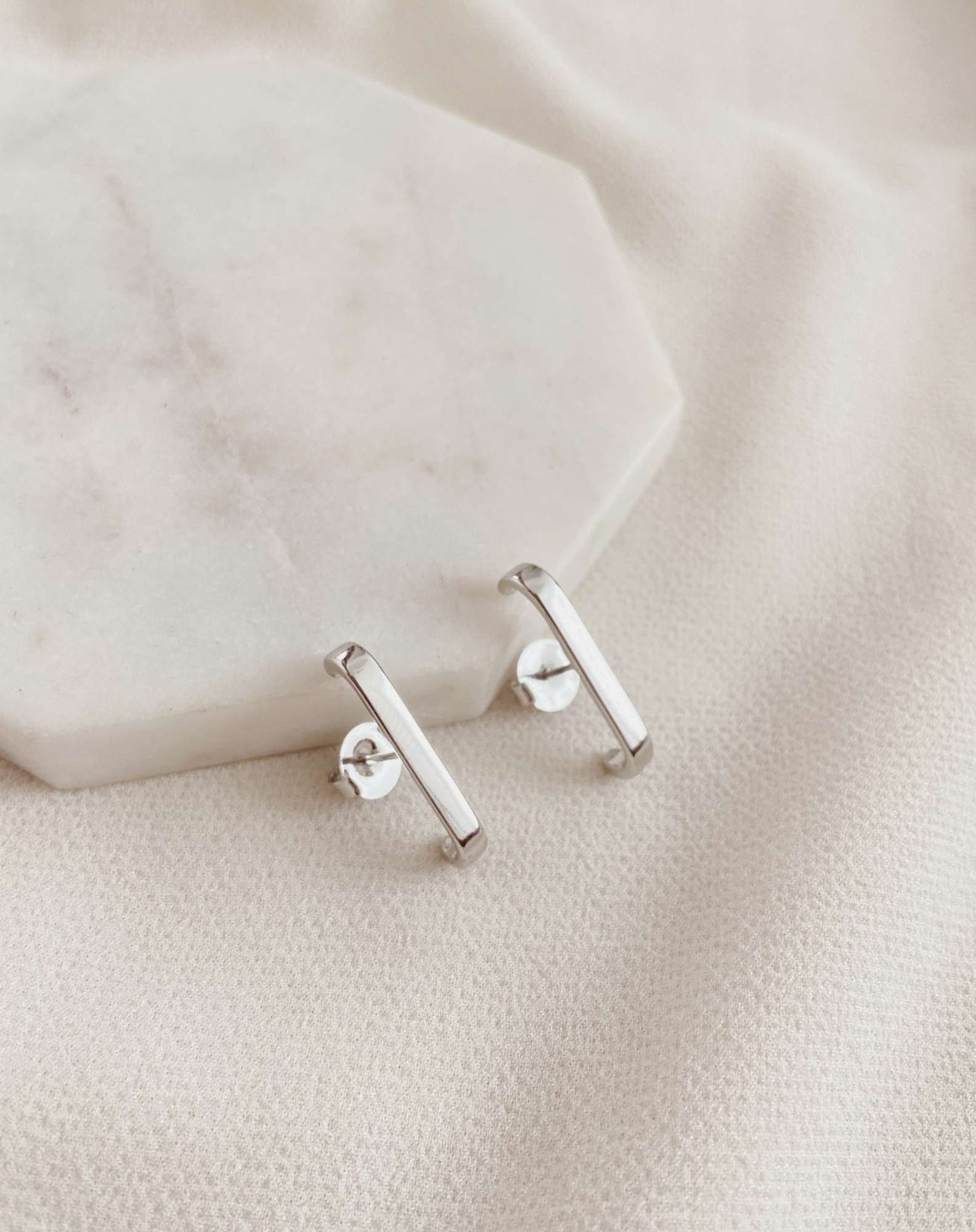 Ear Hook Line Prateado Prata 3