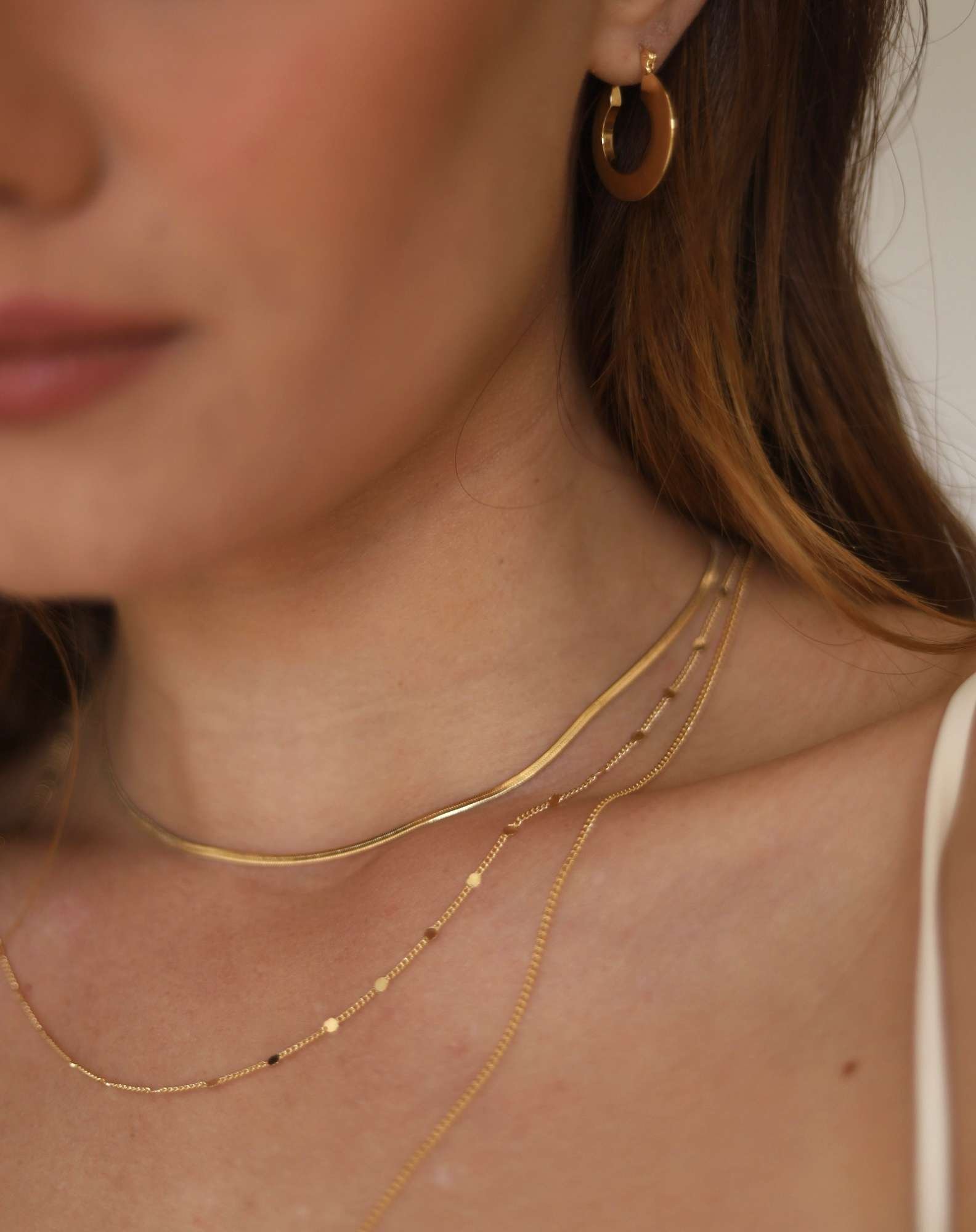 Gargantilha Fita Banho Ouro Dourado 4