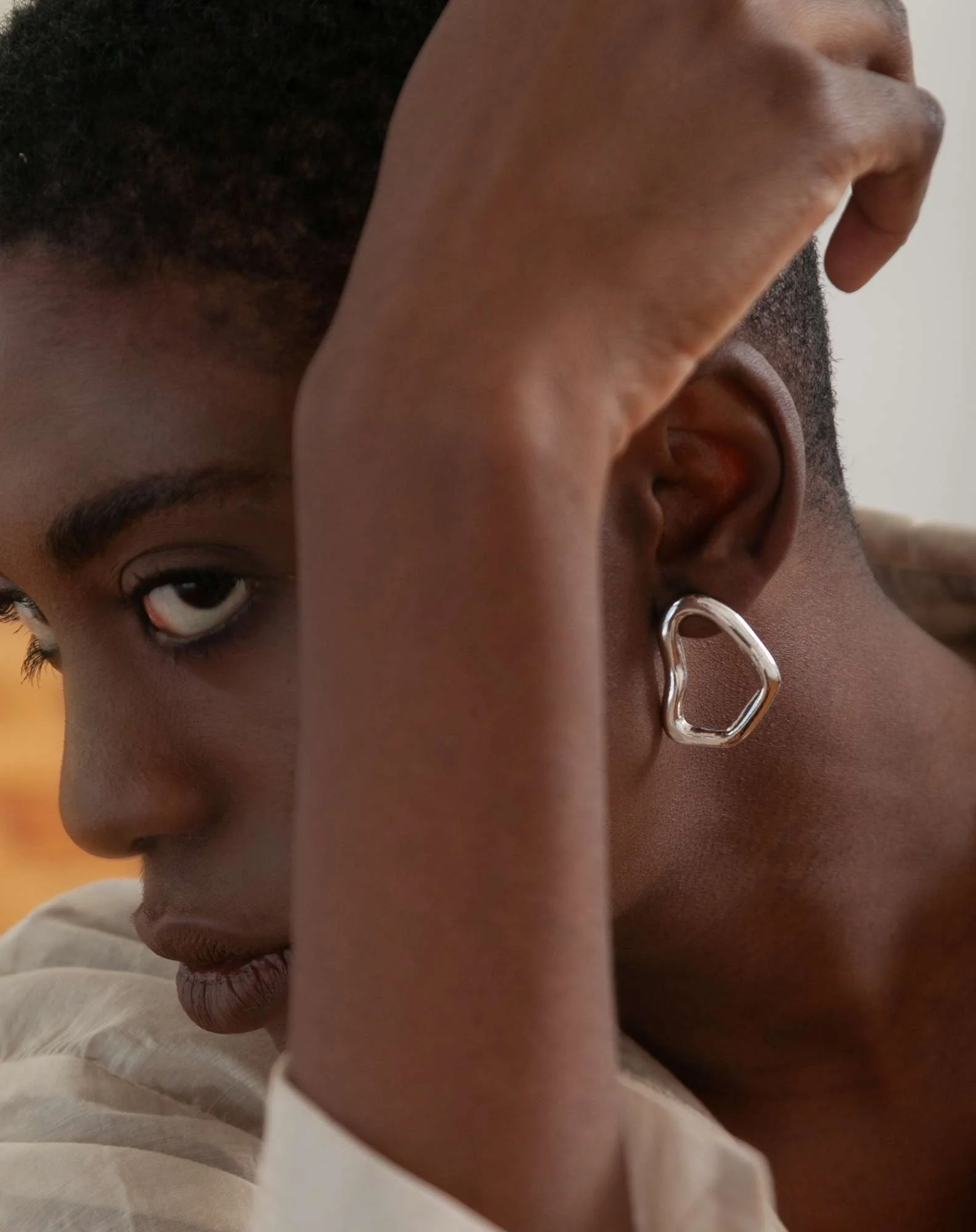 Brinco Organico Prateado Prata 2