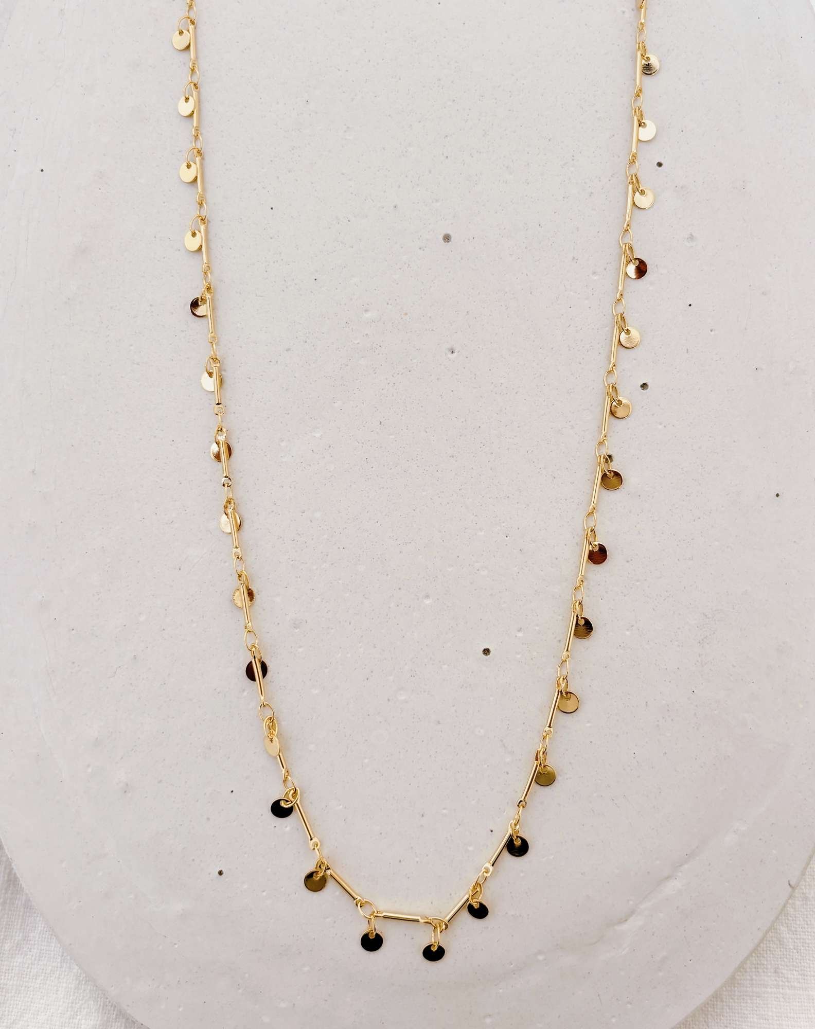 Colar Longo Medalhinhas Banho Ouro Dourado 3