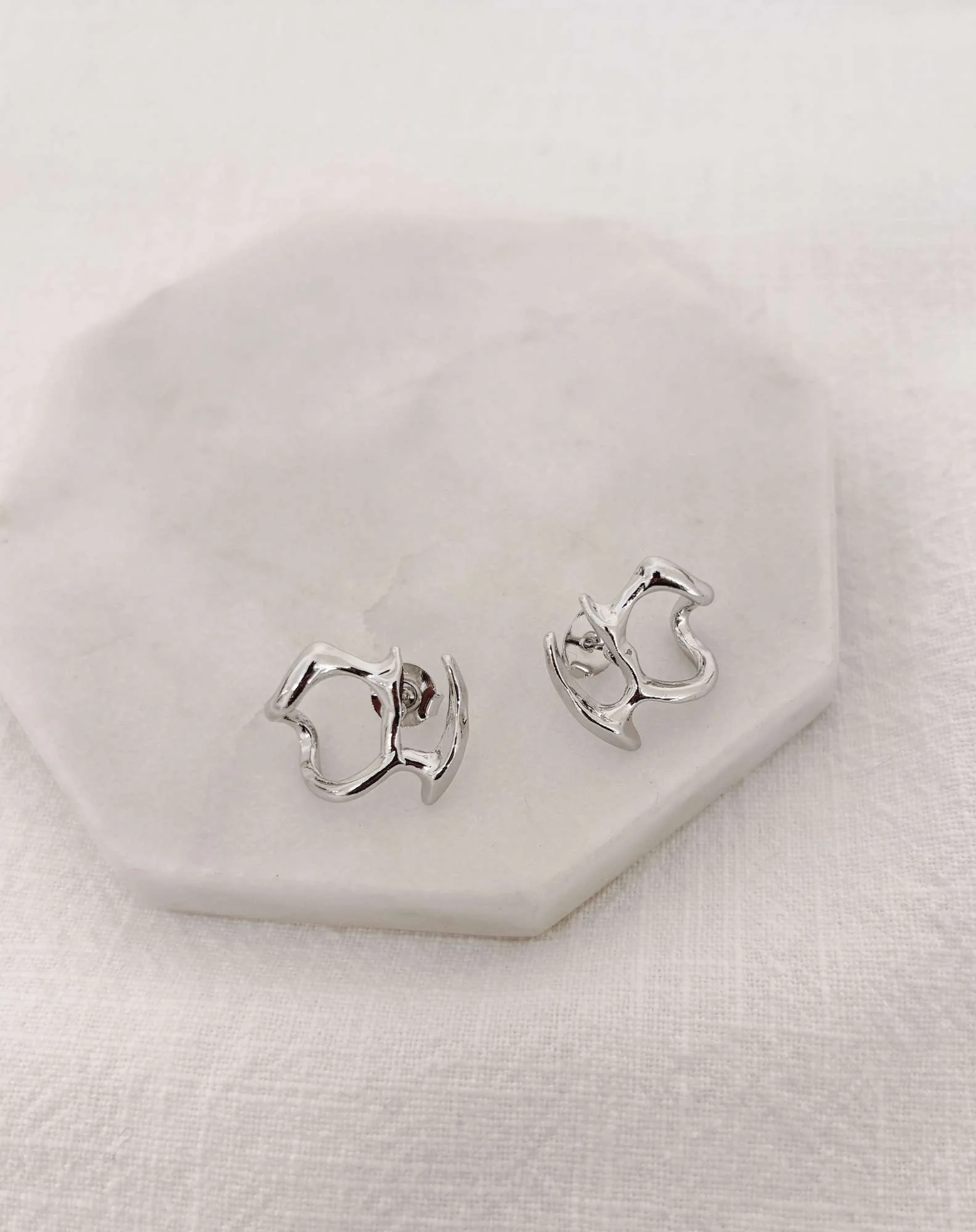 Ear Hook Organico Prateado