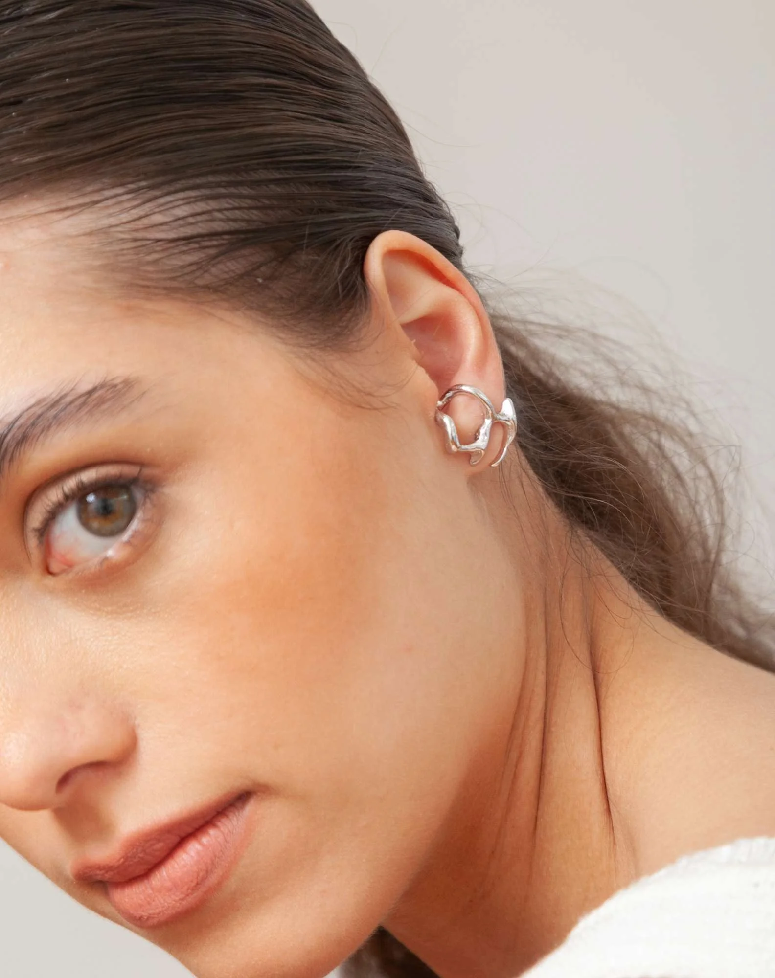 Ear Hook Organico Prateado Prata 2