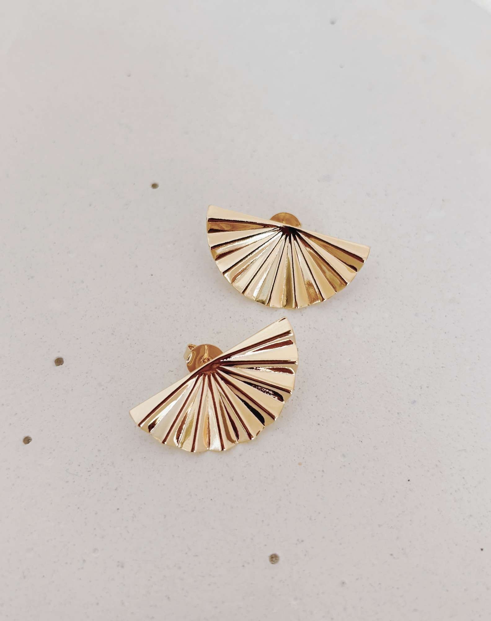 Brinco Leque Banho Ouro Dourado 3