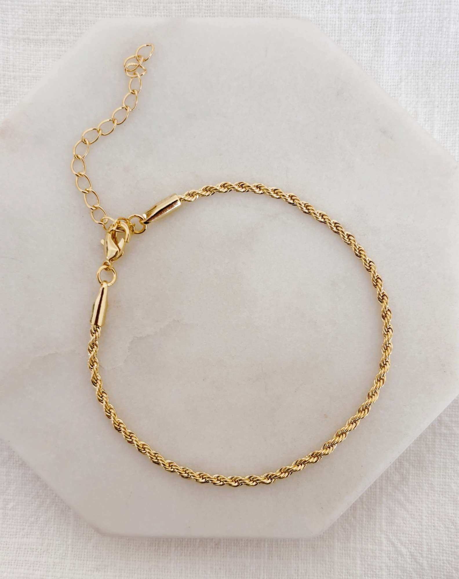 Pulseira Torcida Banho Ouro