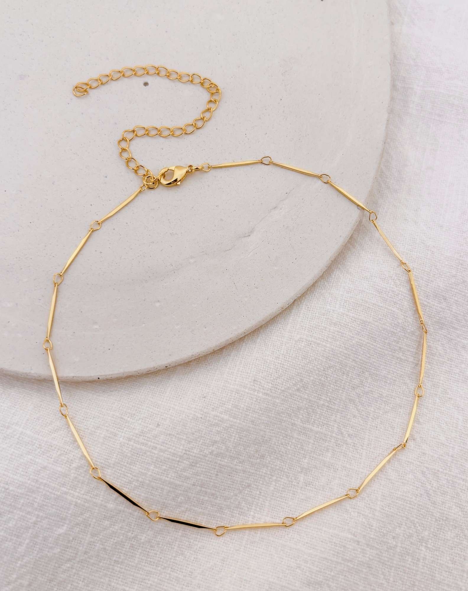 Gargantilha Line Banho Ouro