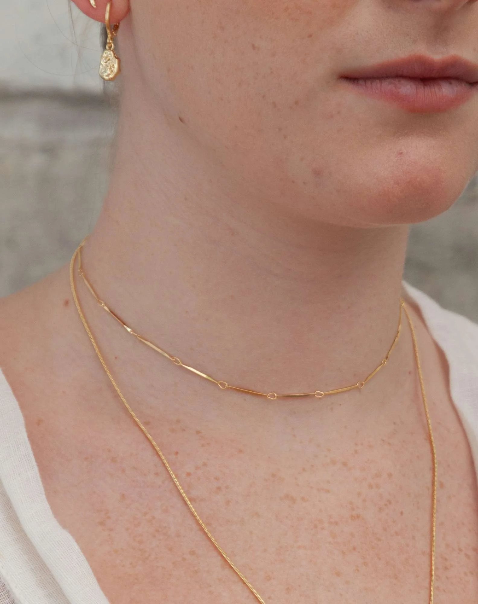 Gargantilha Line Banho Ouro Dourado 2