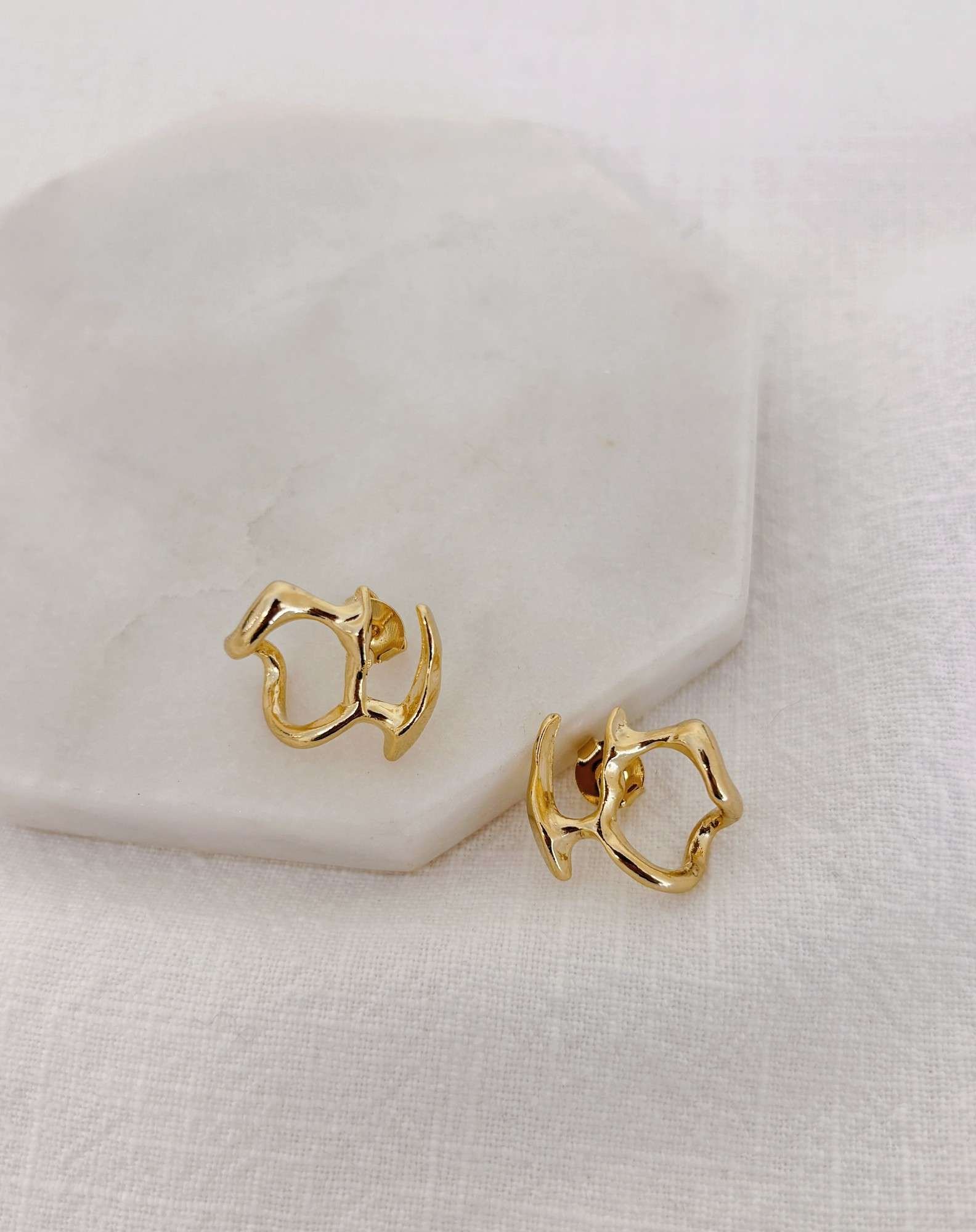 Ear Hook Organico Banho Ouro