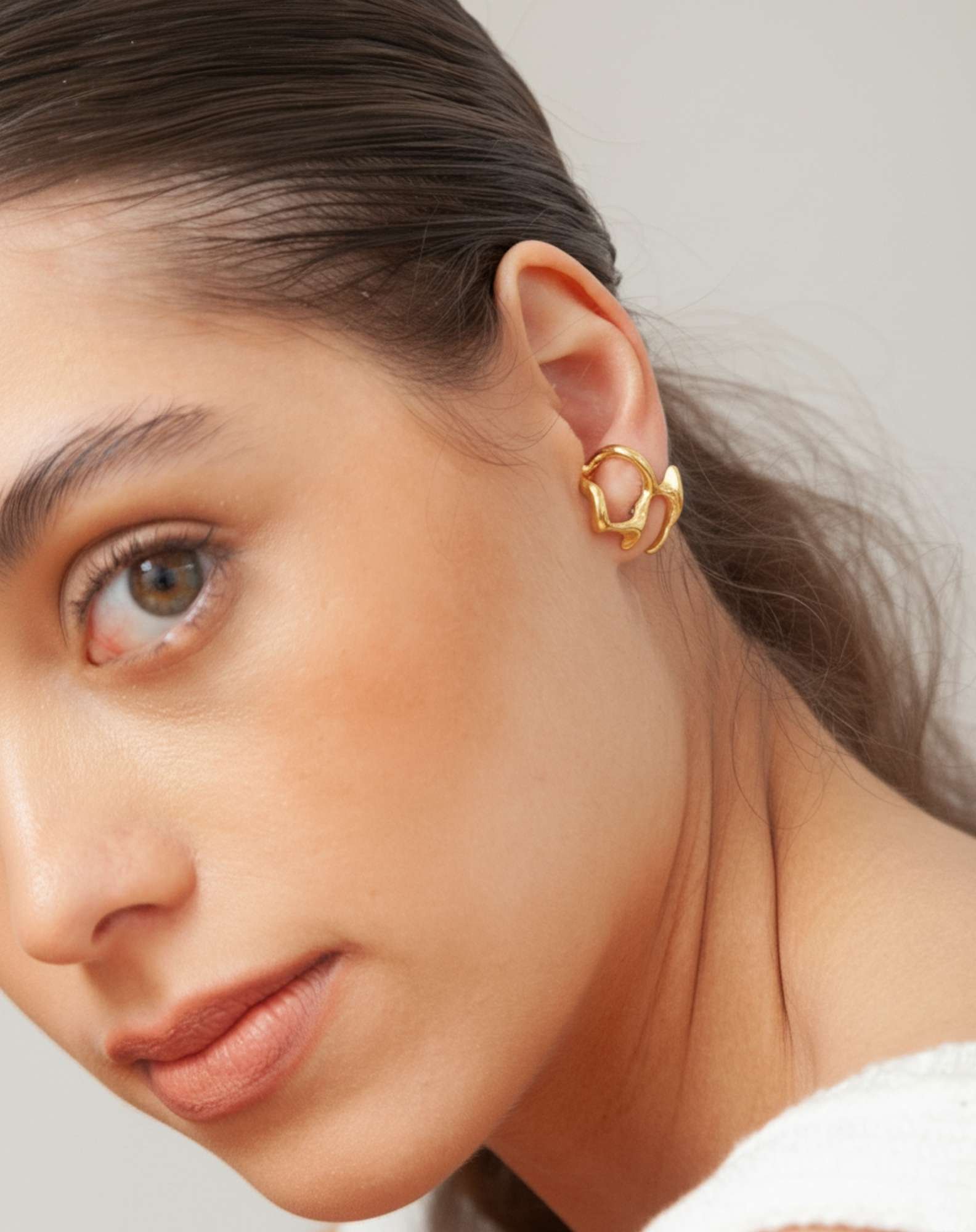 Ear Hook Organico Banho Ouro Dourado 2