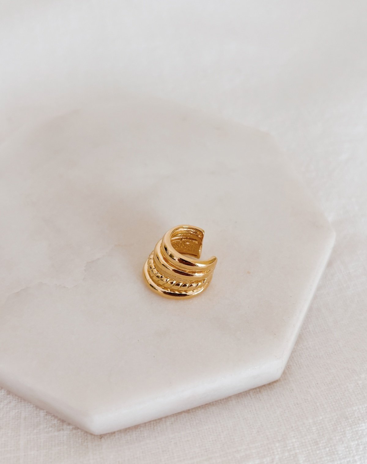 Piercing Fake Torcido Banho Ouro Dourado 3