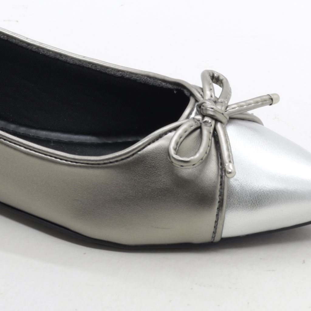 Sapatilha Bico Fino Laço Prata 2