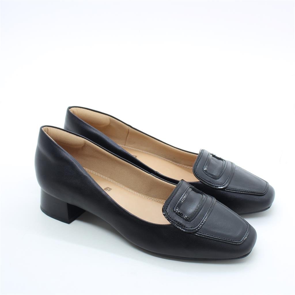 Scarpin Mocassim Couro Preto 4