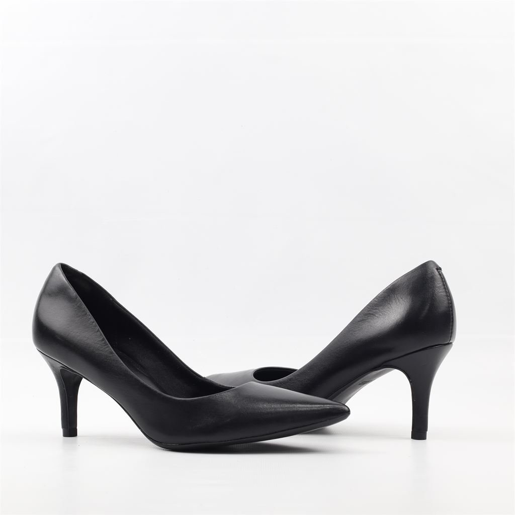 Scarpin Salto Fino Couro Preto 4