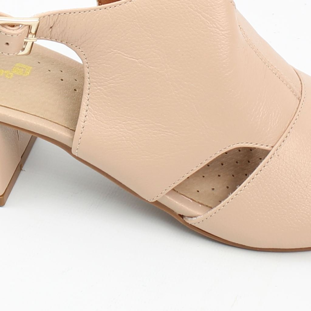 Sandália Salto Bloco Fechada Bege 3