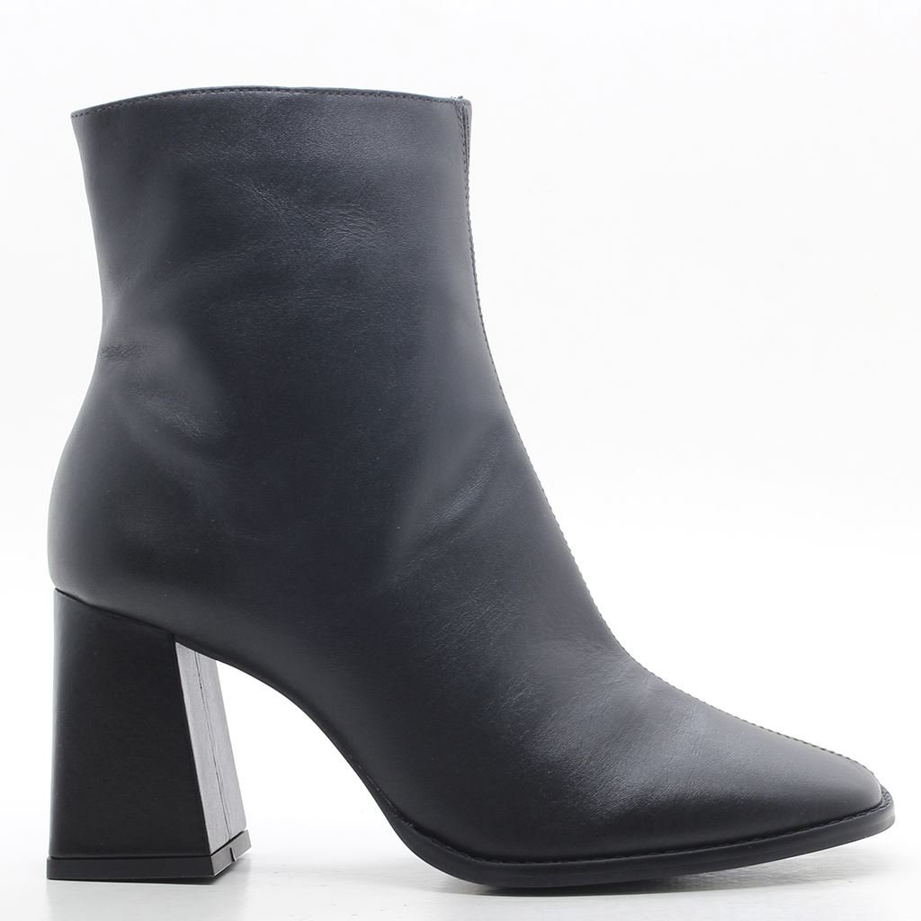 Bota Cano Baixo Salto Bloco Couro 4