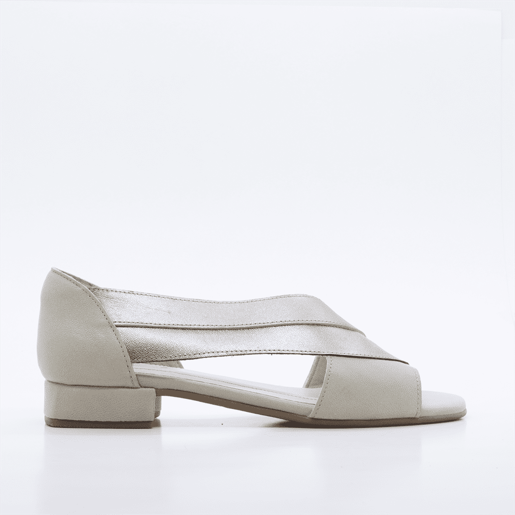 Rasteira Sandália Couro Bege 3