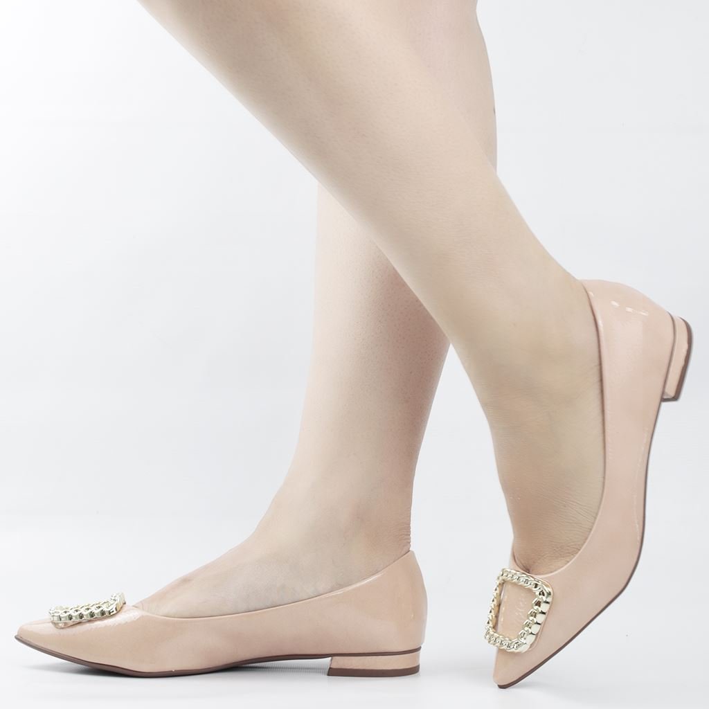 Sapatilha Bico Fino Fivela Bege 1