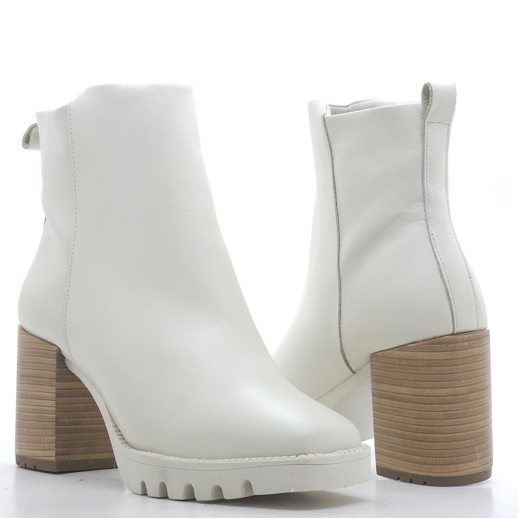 Bota Cano Baixo Couro Branco 3