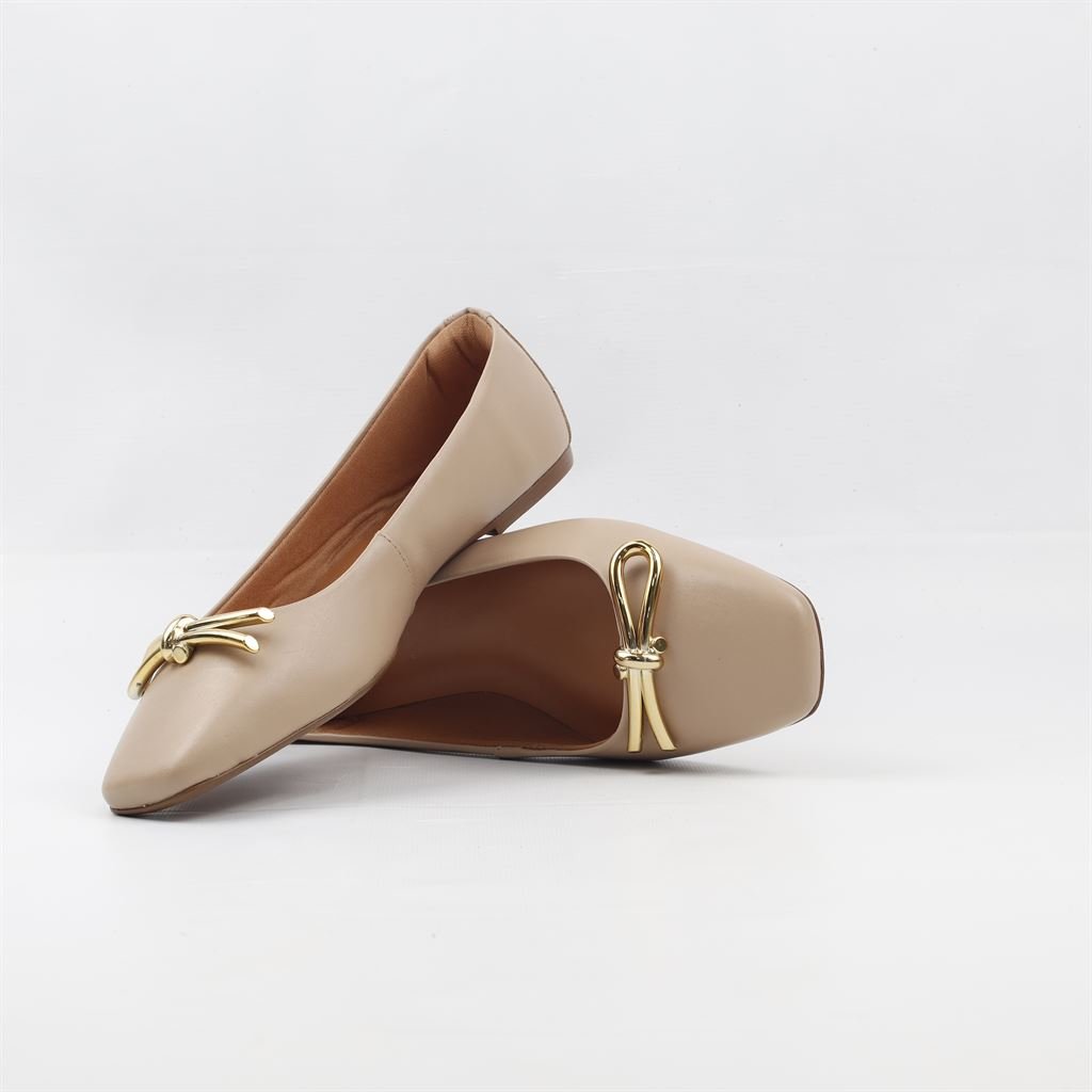 Sapatilha Couro Detalhe Fivela Bege 4