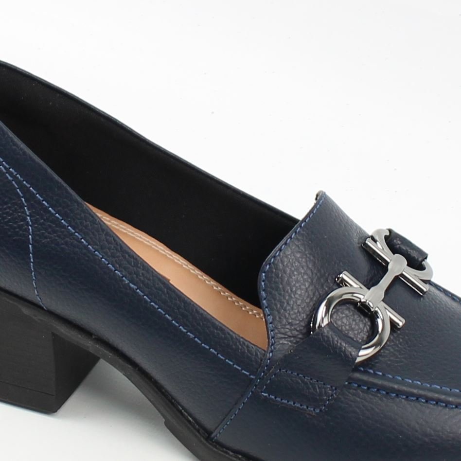 Scarpin Mocassim Salto Bloco Couro 4