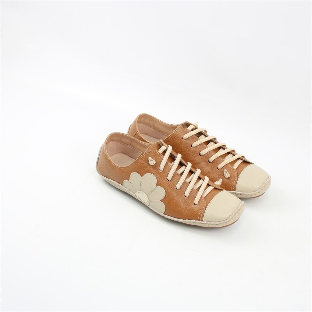 Tênis Flat Detalhe Flor Couro Marrom 4