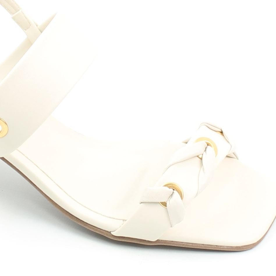 Sandália Salto Bloco Enfeite Branco 5