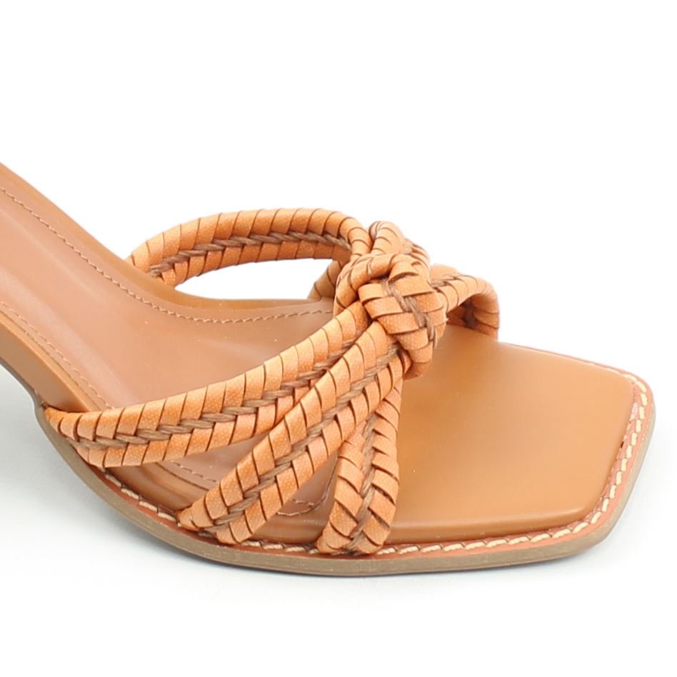 Sandália Salto Bloco Marrom 3