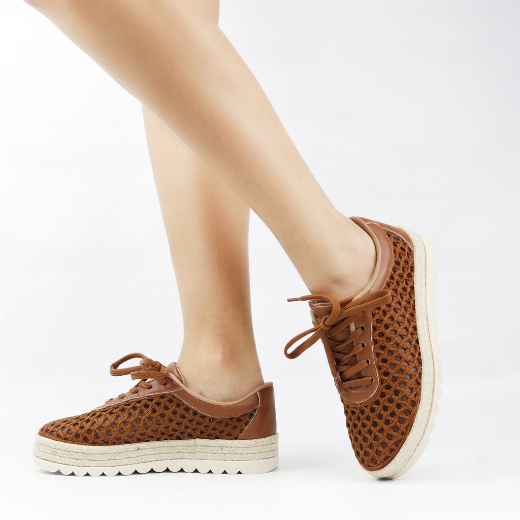 Tênis Flat Bordado Marrom 1