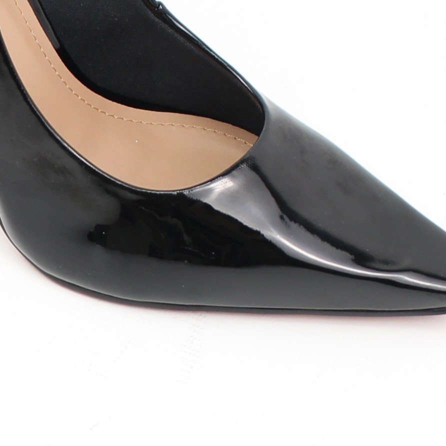 Scarpin Salto Fino Classic Preto 2