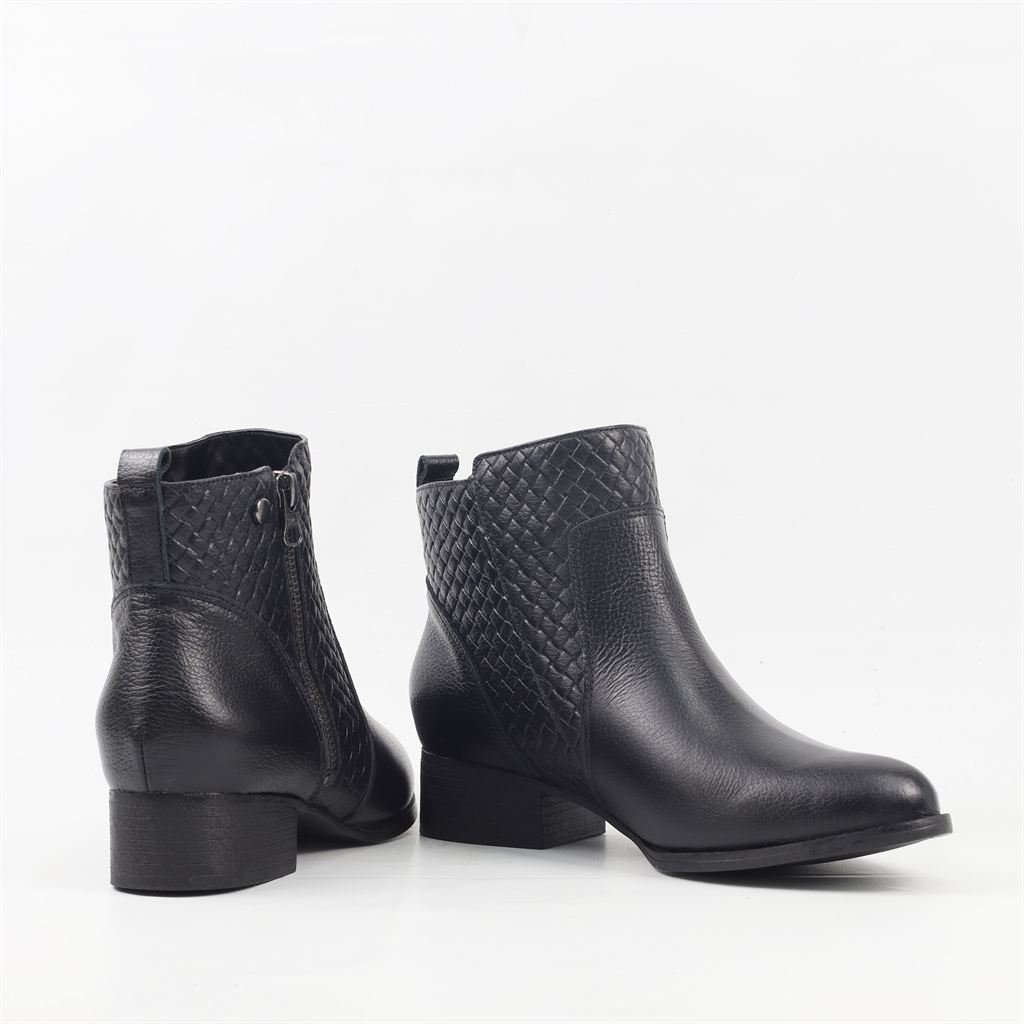 Bota Cano Baixo  Salto Bloco Preto 4