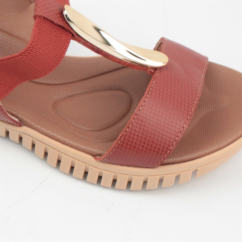 Sandália Flat Detalhe Metal Marrom 3
