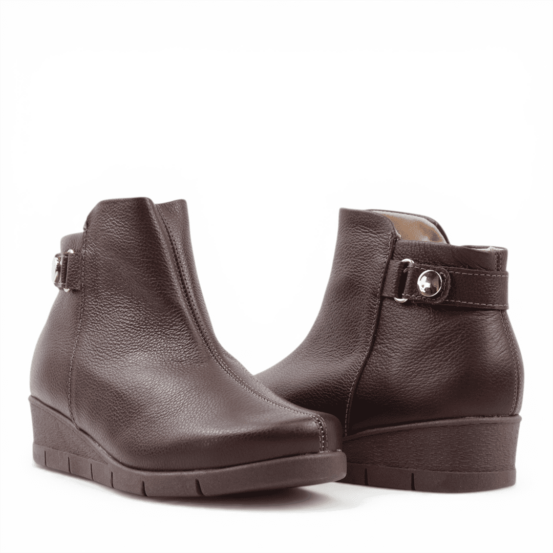 Bota Cano Baixo Couro Marrom 3