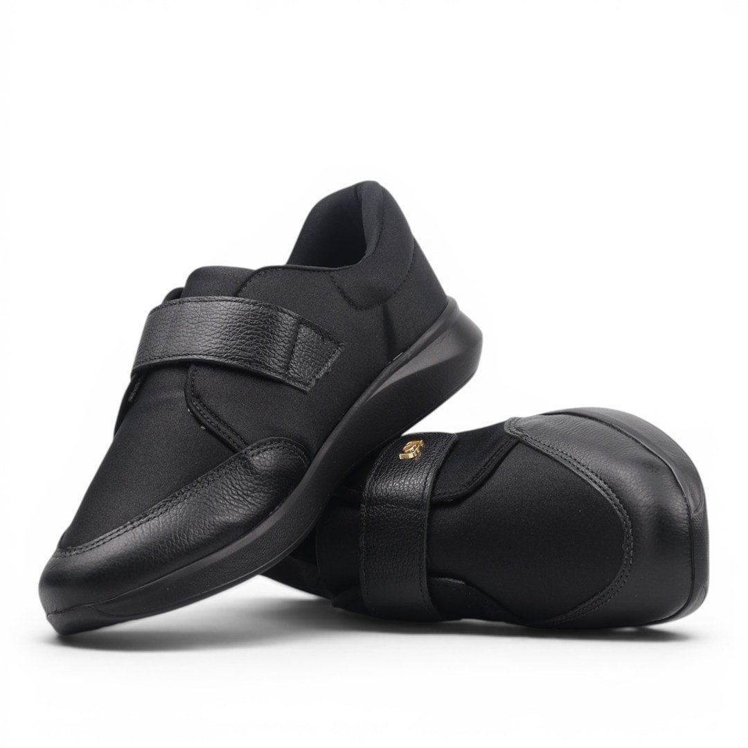 Tênis Flat Velcro Preto 2