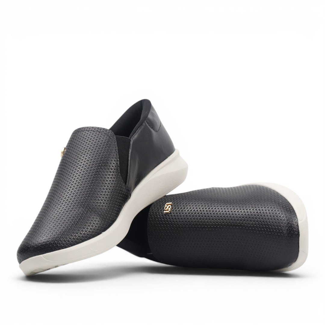 Tênis Slip On Couro Preto 2