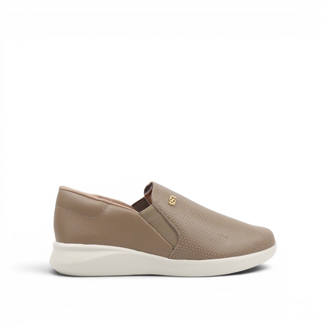 Cor Fendi