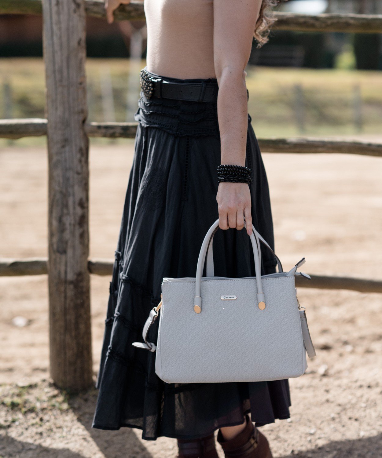 Bolsa Mini Tramas Chenson Preta - Alca de Mao Preto 4