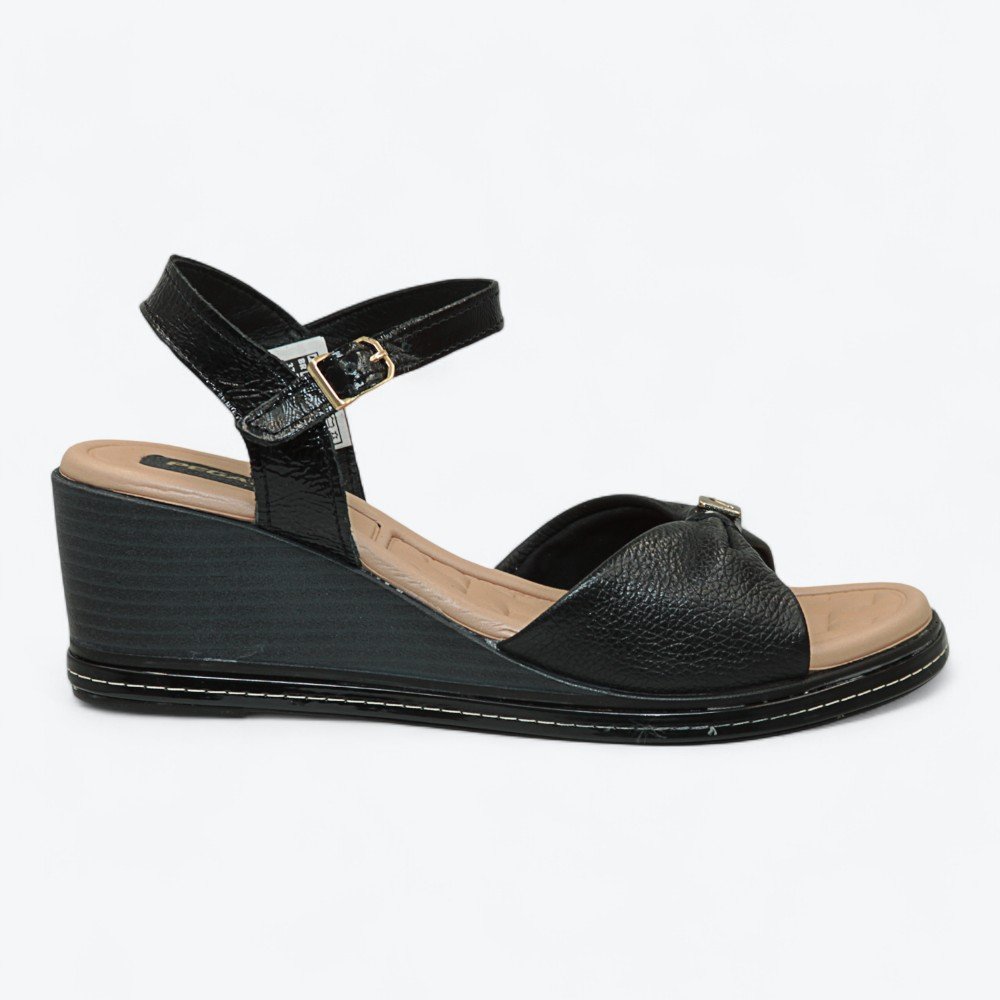 Sandália Pegada Anabela em Couro Feminina 23395604