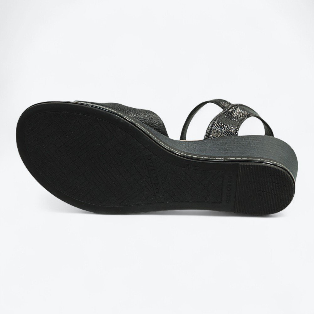 Sandália Pegada Anabela em Couro Feminina 23395604 Preto 6