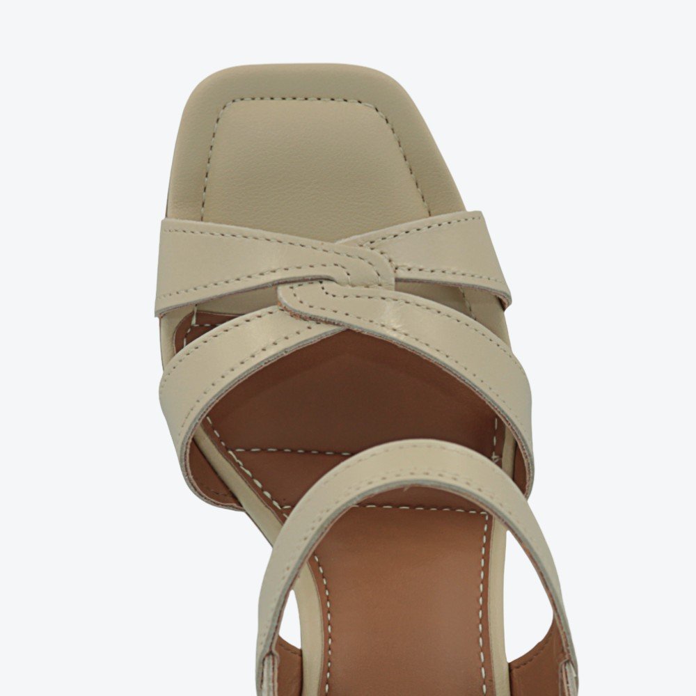 Sandália Dakota em Couro Salto Bloco Feminina Y9992-01 Bege 3