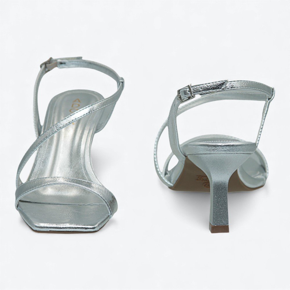 Sandália Adora Metalizada Salto Fino Feminina 1887753-02 Prata 5