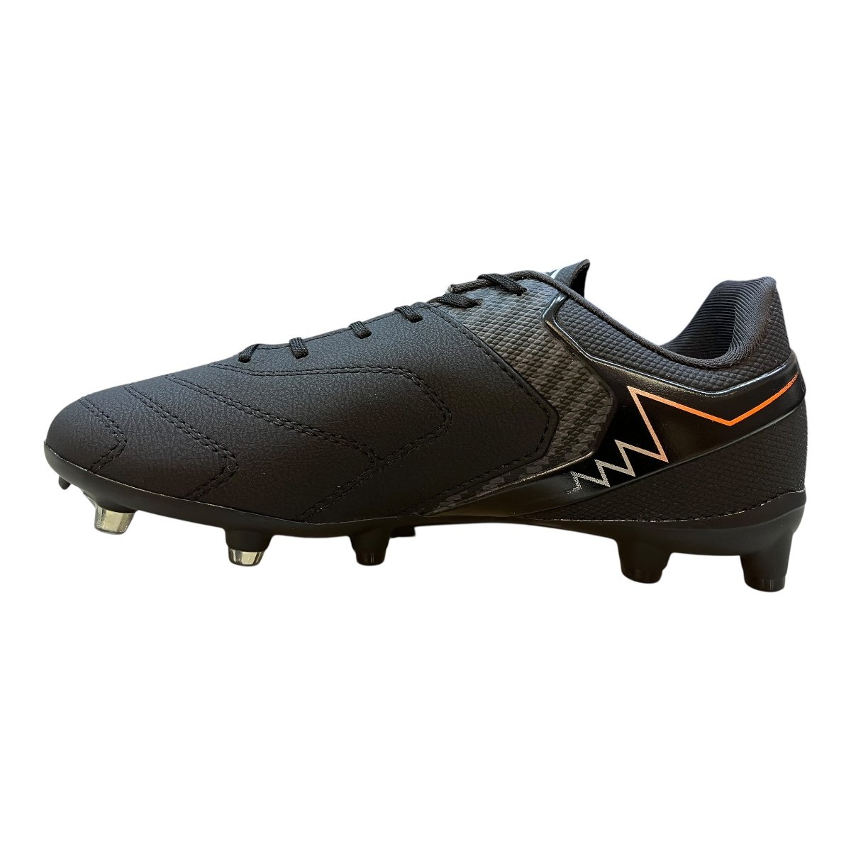 Chuteira Umbro Masculino Esporte Cravo Campo Adamant Master Class Preto Preto/Branco 4