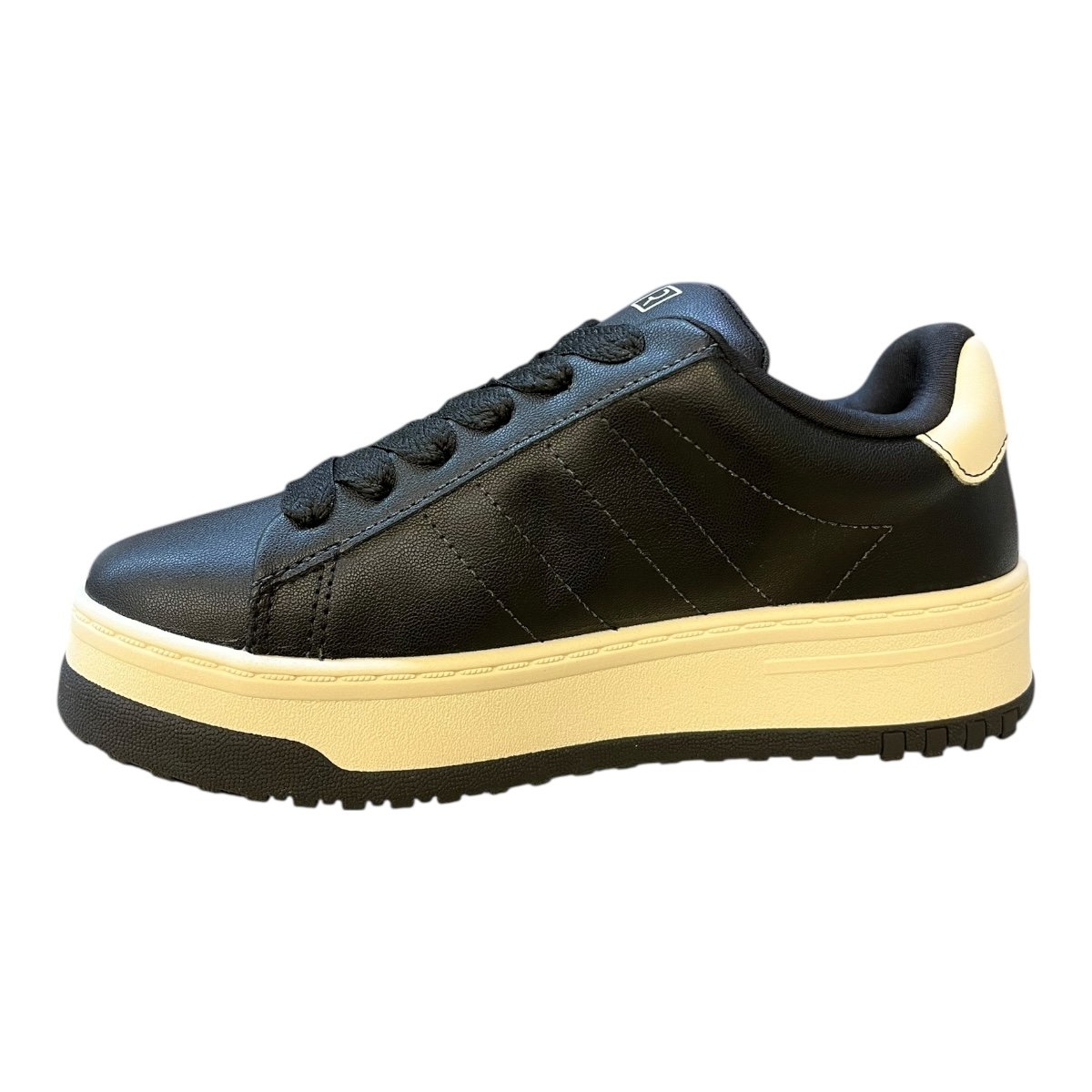 Tenis Feminino Ramarim Casual Conforto Camurça Plataforma Listras Amarração 25-99201 Preto Preto 4