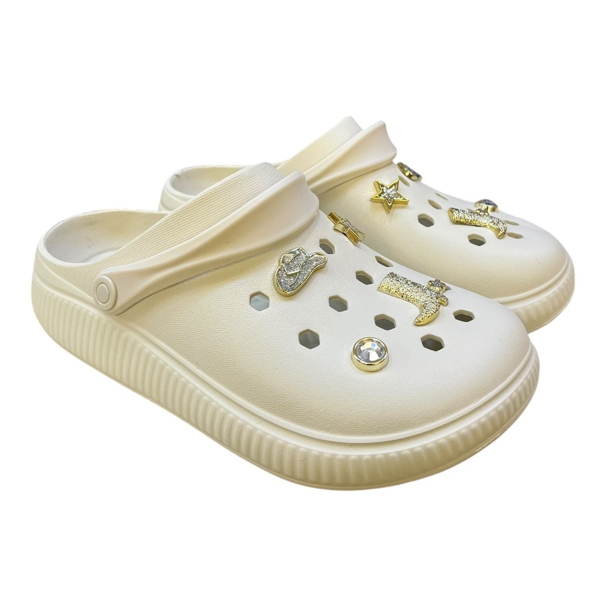 Babuche Feminino Moleca Coleção Boiadeira Casual Conforto Superleve Pins Metalizados 5832.314 Branco Branco 2