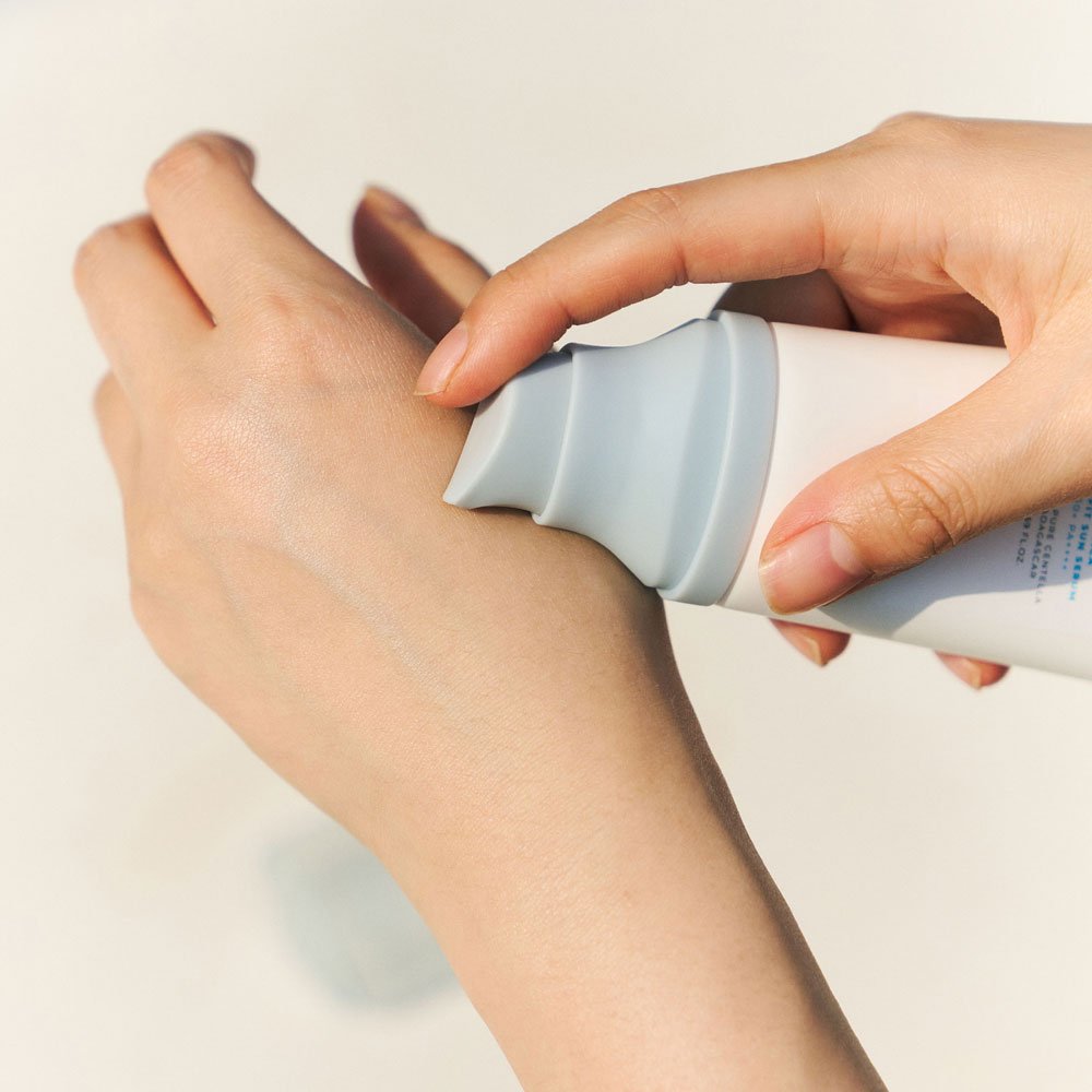 Protetor Facial Sérum Skin1004 Hyalu-cica Water Fit Sun FPS50+ PA++++ 50ml 50ml 4