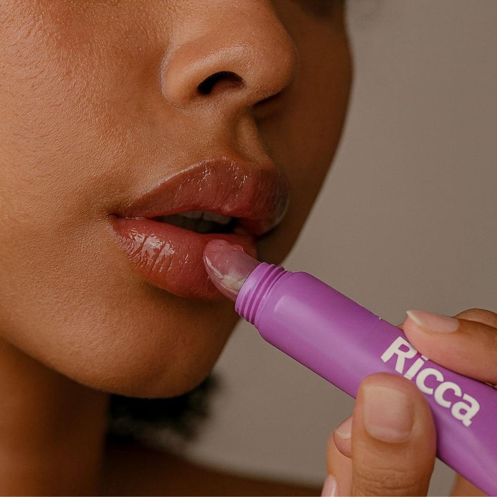 Hidratante Labial Ricca Efeito Gloss Uva 10g Uva 4